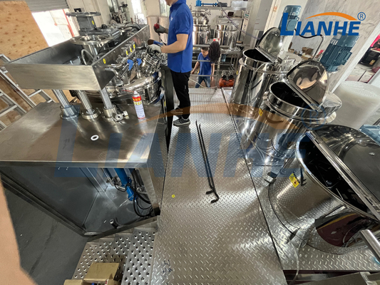 l'erogatore del miscelatore dell'emulsionante di vuoto del dentifricio in pasta 1000L spolverizza la mescolanza