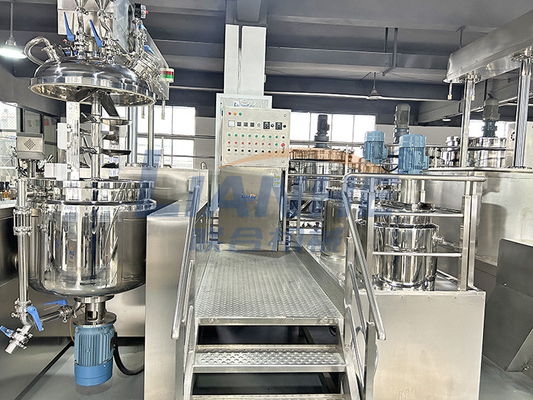 macchina interna ed esterna di 300L di circolazione di vuoto dell'omogeneizzatore della crema del miscelatore