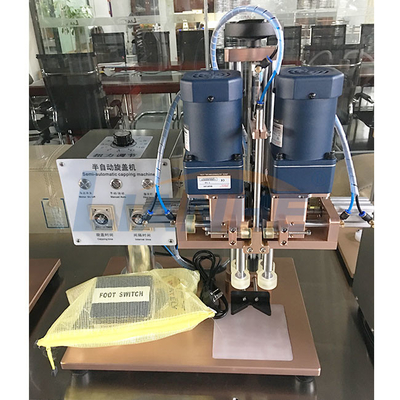 Tappatrice automatica 220V/110V della bottiglia dei semi con 4 rulli