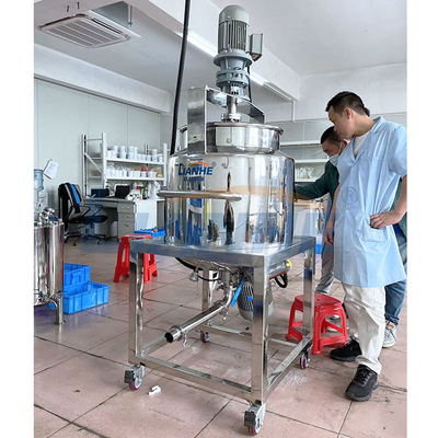 Il miscelatore alto di riscaldamento elettrico 100L 3 dell'emulsionante del taglio mette a strati l'acciaio inossidabile